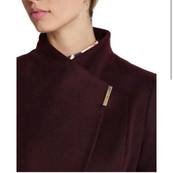 MICHAEL KORS NWT Burgundy Wool BIend Walker Coat - Picture 2 of 8